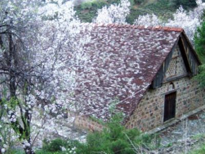 Ο ναός του Τιμίου Σταυρού στο&nbsp;Αγιασμάτι