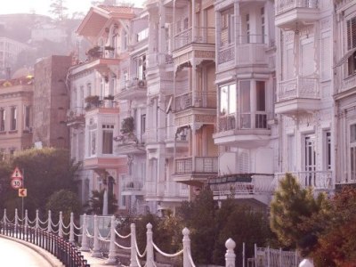 Νύμφη του κύματος και των αφρών… Η Κωνσταντινούπολη του Αλέξανδρου&nbsp;Μωραϊτίδη