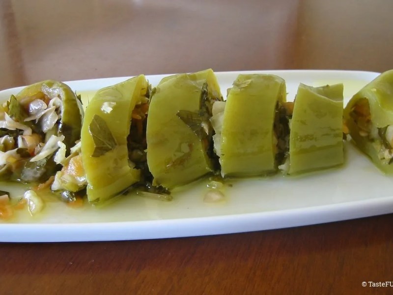 Γεμιστές πιπεριές τουρσί