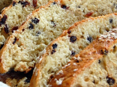 Αγιορείτικο σταφιδόψωμο