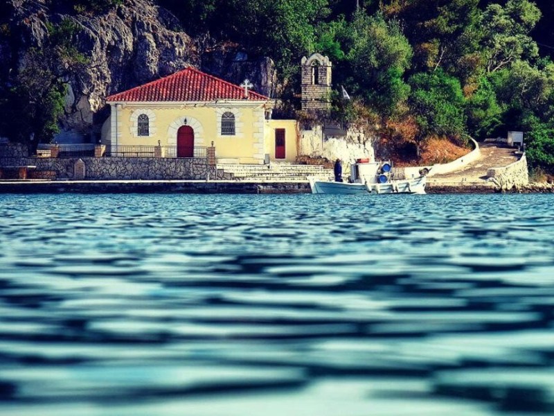 Αγία Κυριακή, το εκκλησάκι του βράχου στη&nbsp;Λευκάδα