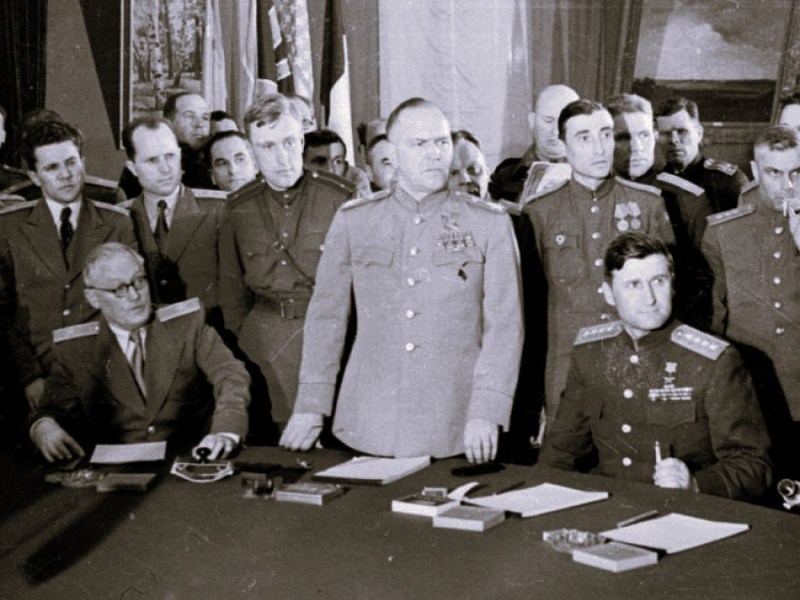 9 Μαΐου 1945: Η ημέρα που παραδόθηκαν οι&nbsp;ναζί
